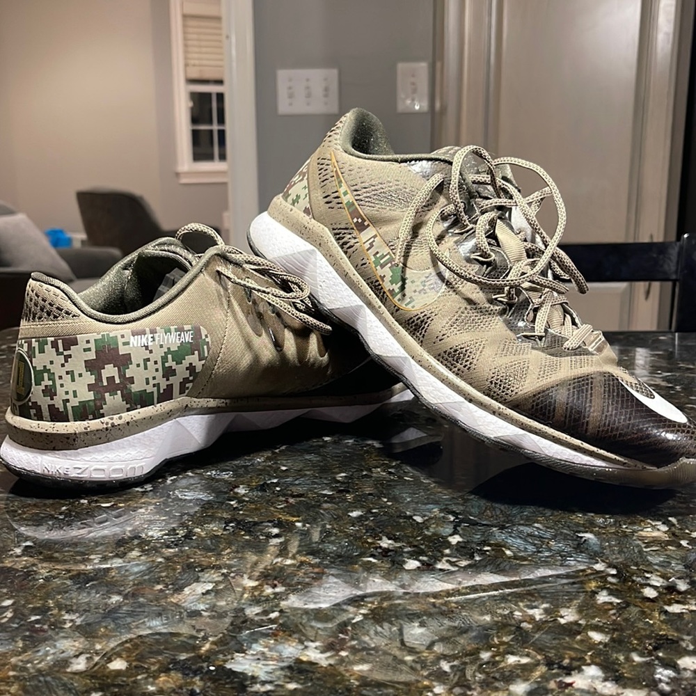 Nike Flyweave CJ81. Size 11.5. Camo
